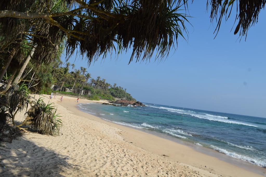 Naomi Beach Resort - Adults Only Уелигама Екстериор снимка